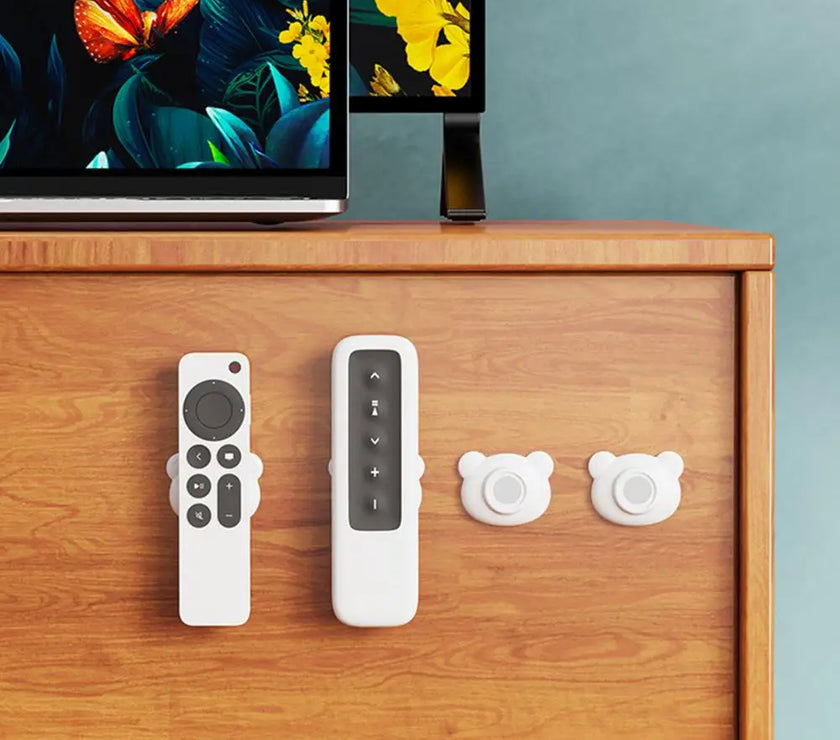 Self-adhesive Magnetic Hook Adorable Cartoon Bear Magnetic Hooks for Home Organization Remote Control Storage Set of 2 Round