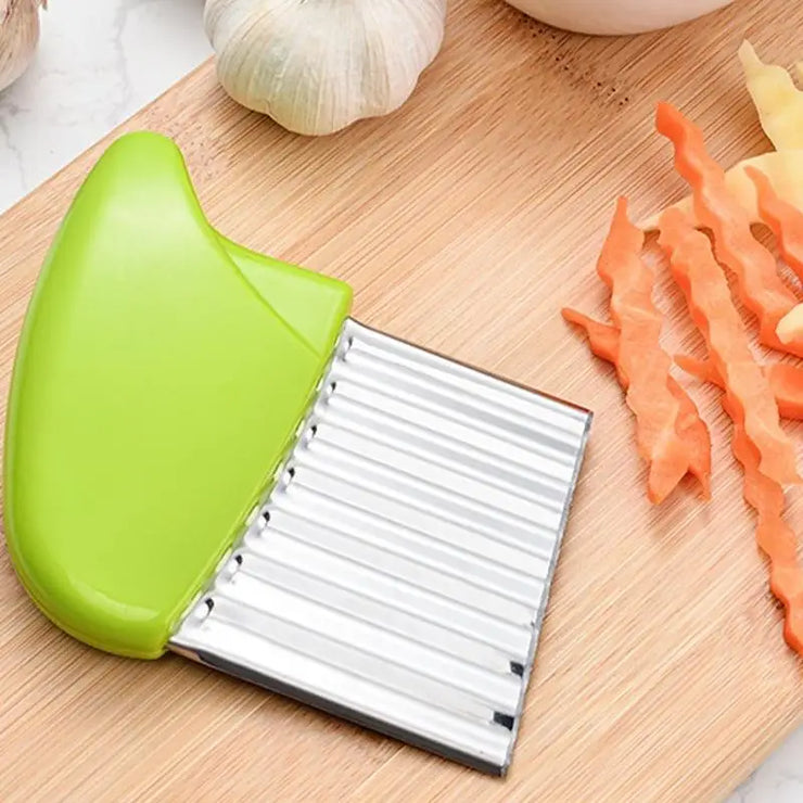 Creative Potato Chip Slicer Cutter Vegetable Fruit Corrugated Wavy Knife French Fries Potato Cutter Kitchen Gadget Accessories